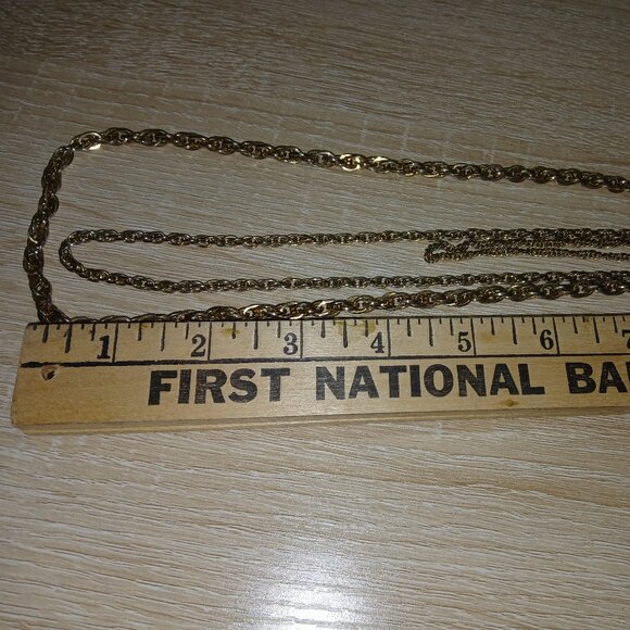 Gold Tone Layered Chains Vintage Necklace Costume Jewelry #106 - Picture 13 of 13